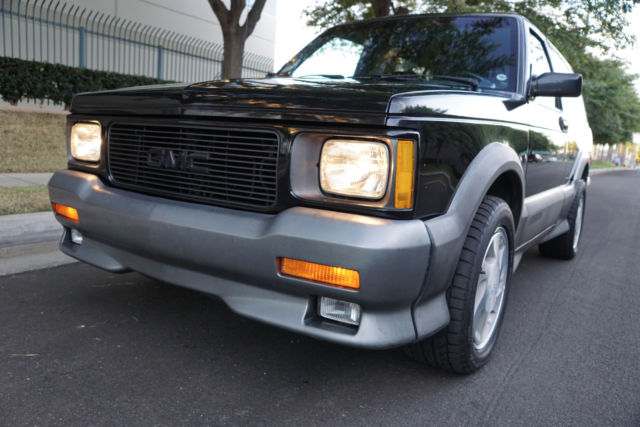 1992 Black GMC Typhoon SUV