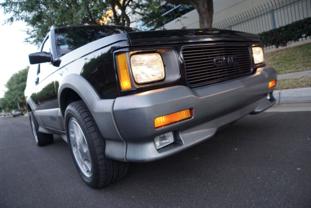 1992 Black GMC Typhoon SUV