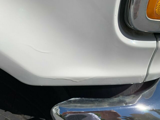 1993 White Ford Bronco SUV