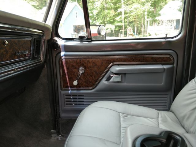 1979 Gray and SILVER Ford Bronco SUV