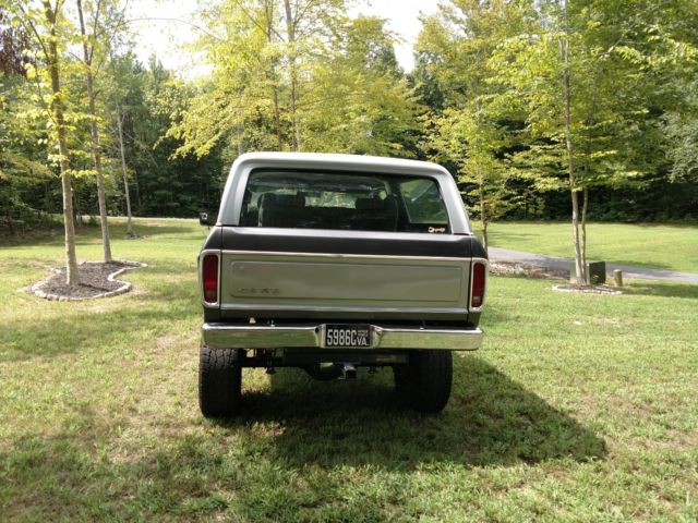 1979 Gray and SILVER Ford Bronco SUV