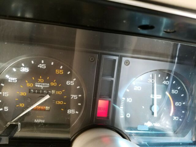 1979 White Chevrolet Corvette Coupe