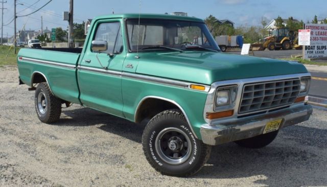 1979 Green Ford F-150 Crew Cab Pickup