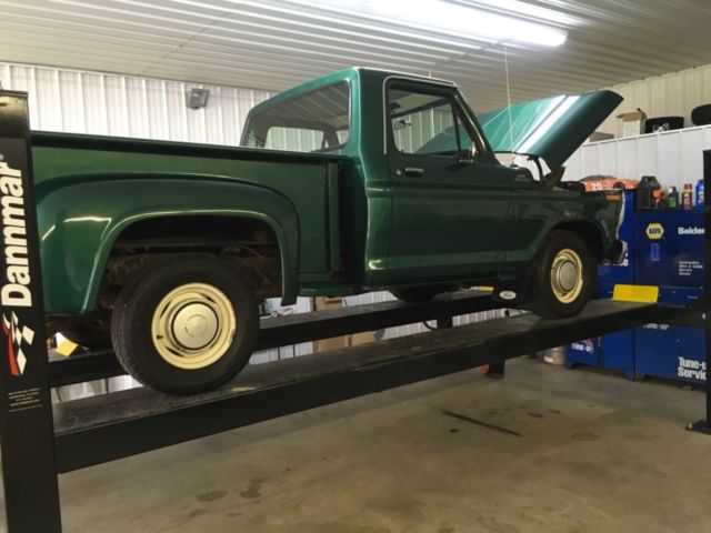 1979 Green Ford F-100 Stepside