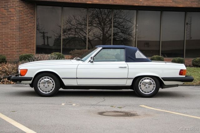 1979 White Mercedes-Benz SL-Class Convertible