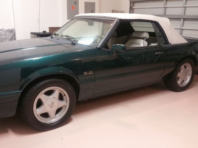 1990 Emerald Green Metallic Ford Mustang Convertible
