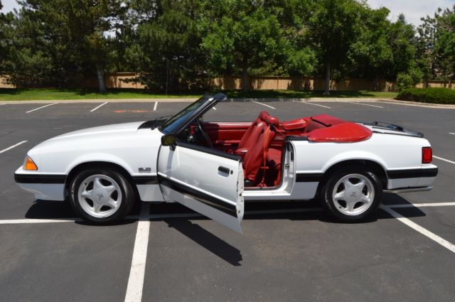 1991 White Ford Mustang Convertible