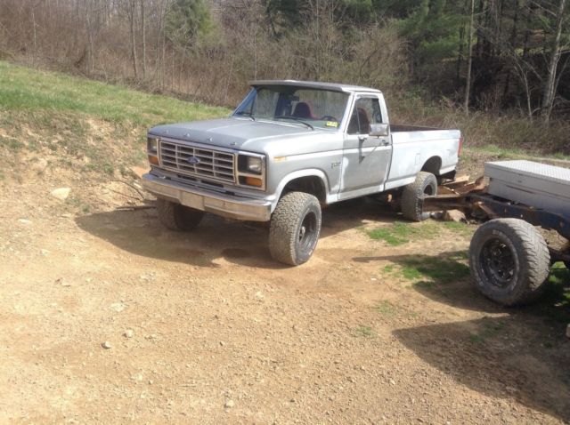 1986 Silver Ford F-250 Standard Cab Pickup