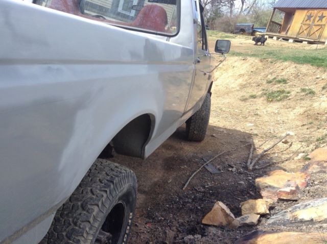 1986 Silver Ford F-250 Standard Cab Pickup