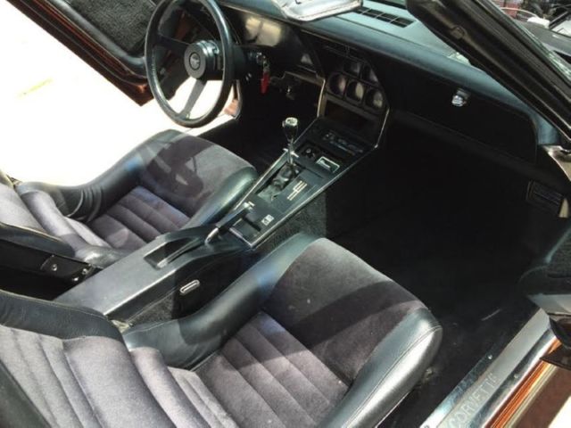 1980 Tan Chevrolet Corvette Coupe