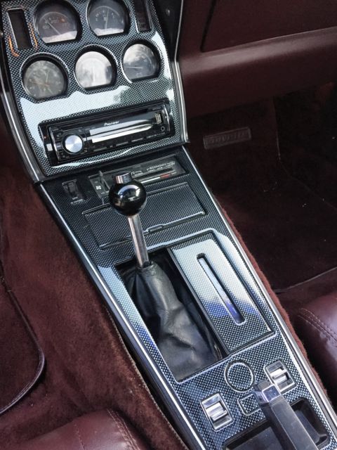1980 Pearl white Chevrolet Corvette Coupe