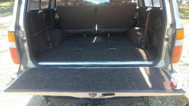 1992 Champagne Toyota Land Cruiser Wagon