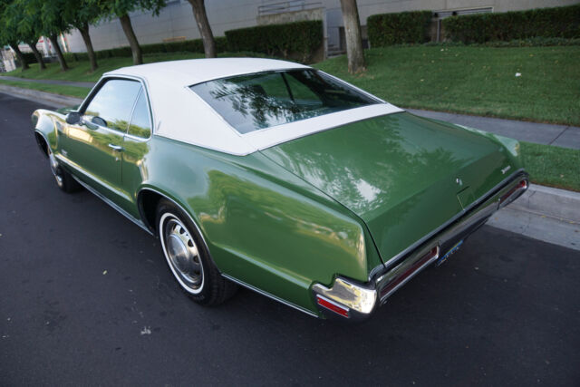 1970 Green Oldsmobile Toronado 2 Dr Hardtop Custom Coupe