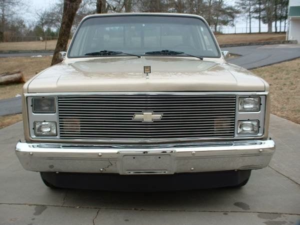 1984 Gold Chevrolet C-10 Cab & Chassis