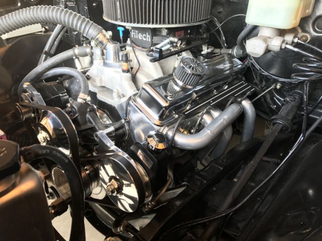 1982 black Chevrolet C-10