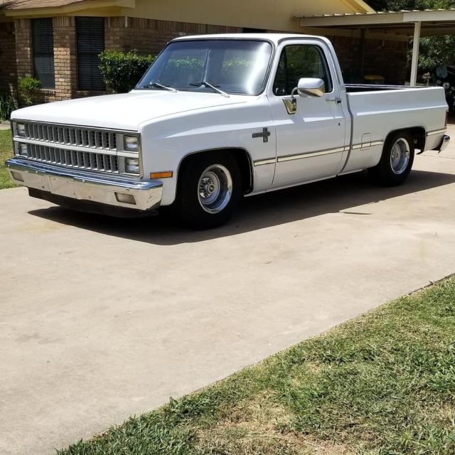 1982 White Chevrolet C-10 Standard Cab Pickup