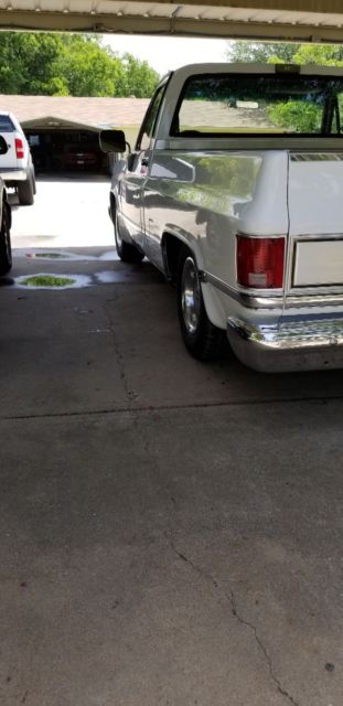 1982 White Chevrolet C-10 Standard Cab Pickup