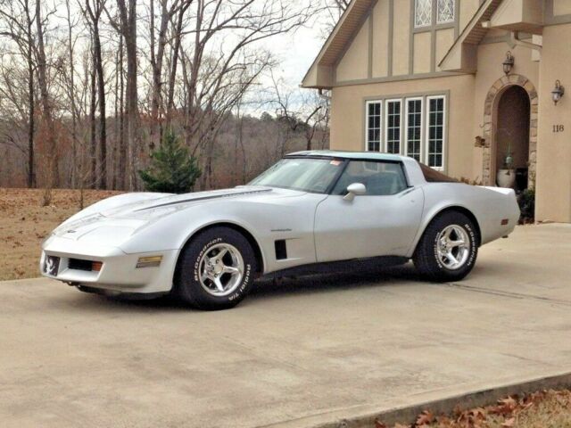 1982 Silver Chevrolet Corvette