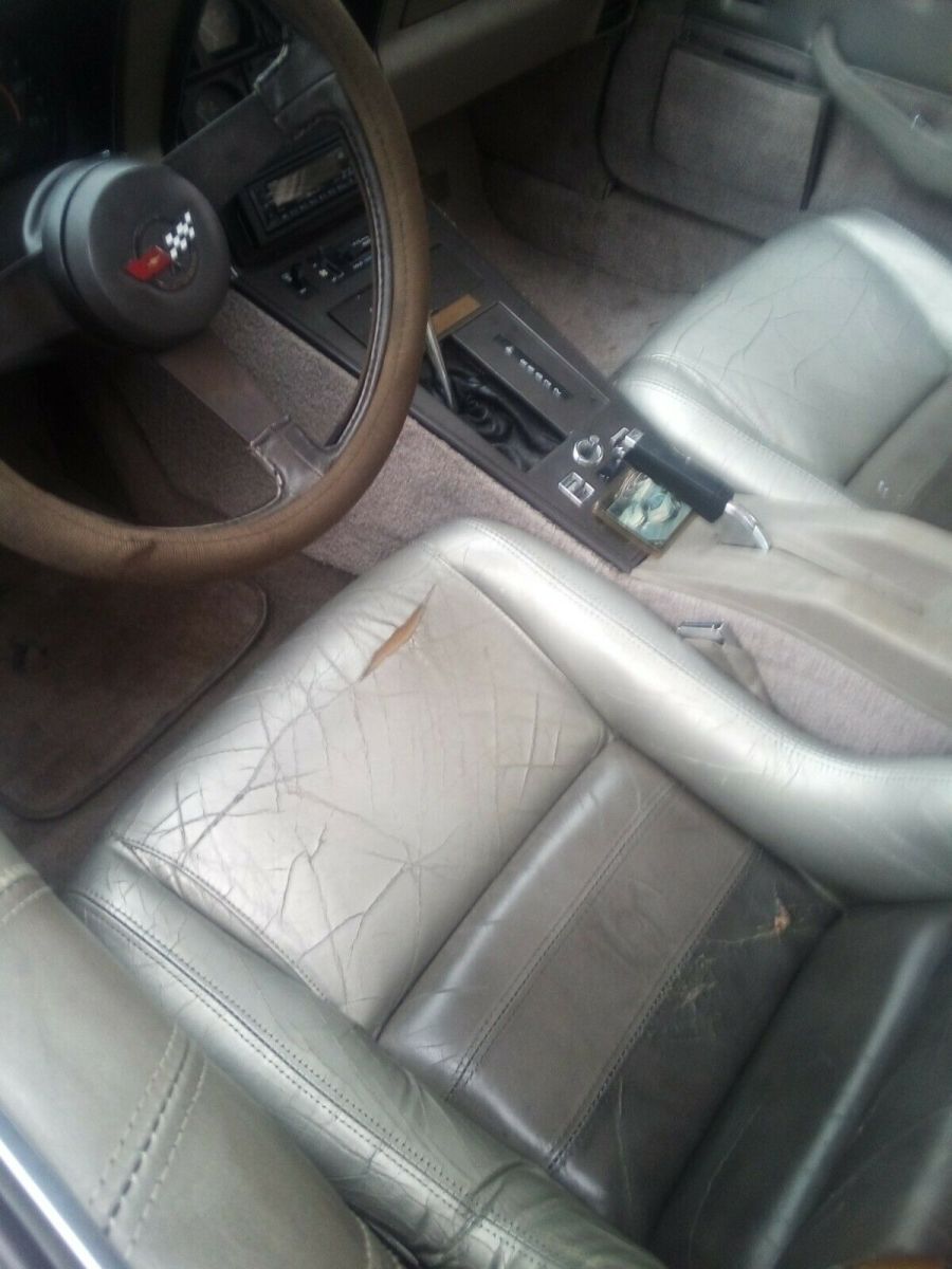 1982 Silver Chevrolet Corvette Coupe