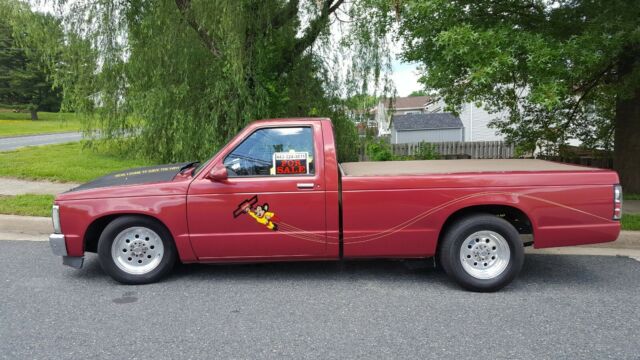 1982 Burgundy Chevrolet S-10 PICKUP