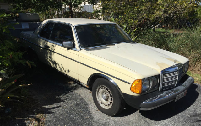 1982 Tan Mercedes-Benz 300-Series