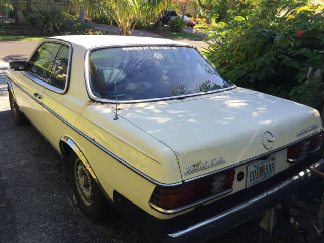 1982 Tan Mercedes-Benz 300-Series