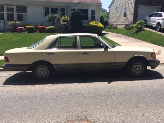 1982 Tan Mercedes-Benz 300-Series Sedan