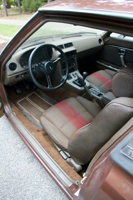 1983 Brown Mazda RX-7 Hatchback