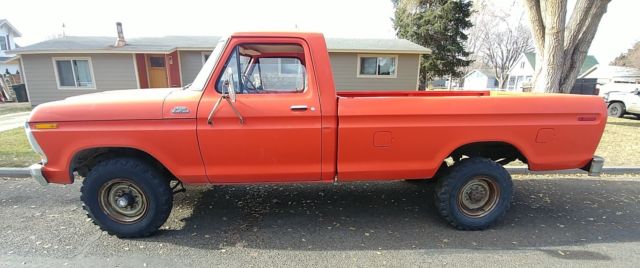 1979 Orange Ford F-250