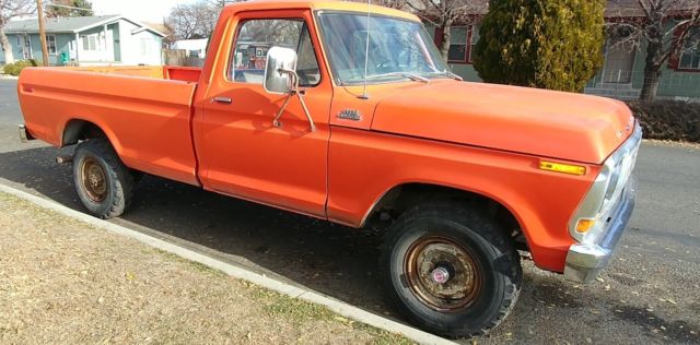 1979 Orange Ford F-250