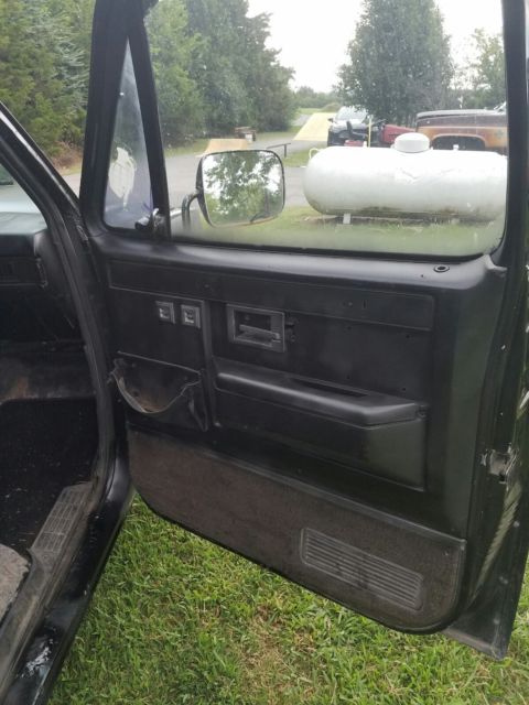 1984 Chevrolet C-10 Standard Cab Pickup