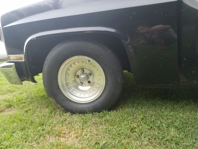 1984 Chevrolet C-10 Standard Cab Pickup