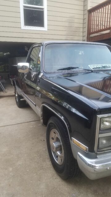 1984 Black GMC Sierra 2500 Standard Cab Pickup