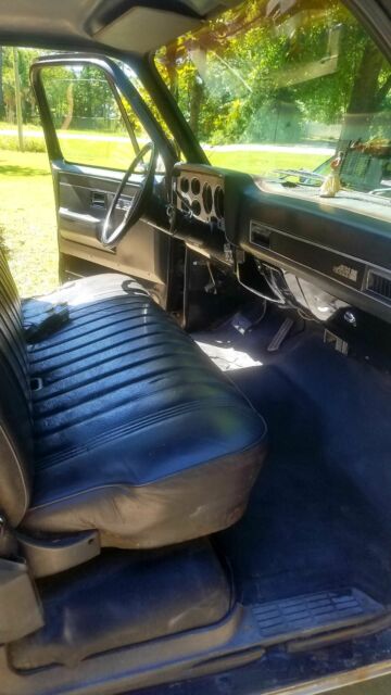 1984 Black GMC Sierra 2500 Standard Cab Pickup