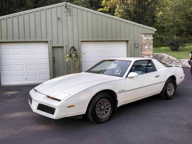 1984 White Pontiac Firebird Coupe
