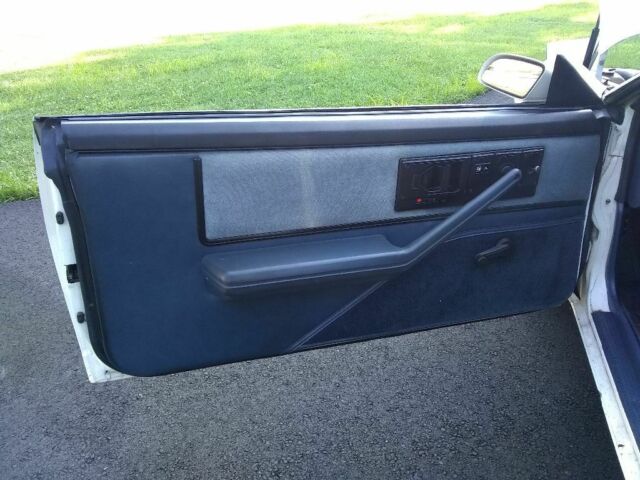 1984 White Pontiac Firebird Coupe