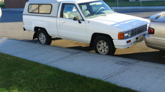 1984 White Toyota Other Crew Cab Pickup