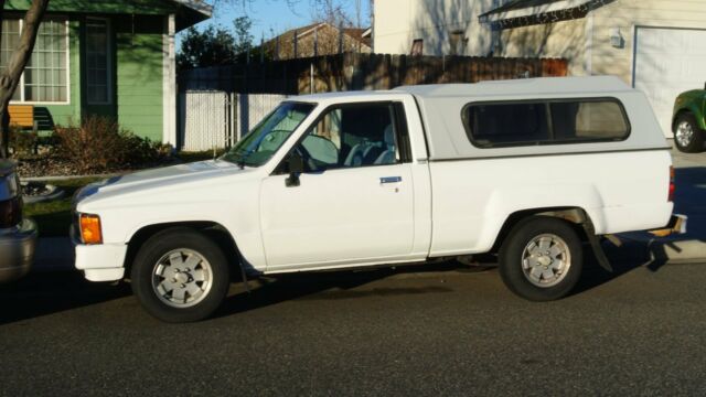 1984 White Toyota Other Crew Cab Pickup