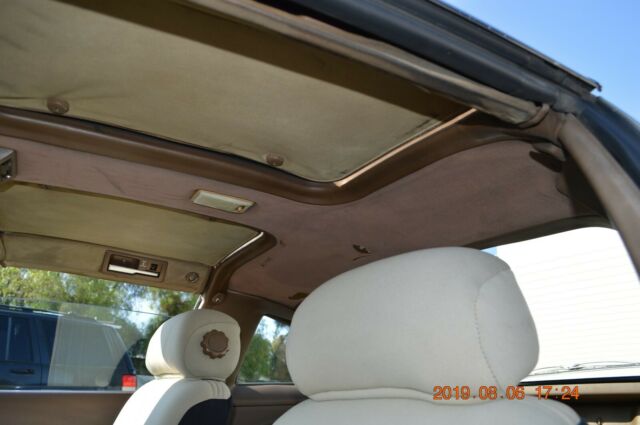 1985 Gold Nissan 300ZX Coupe