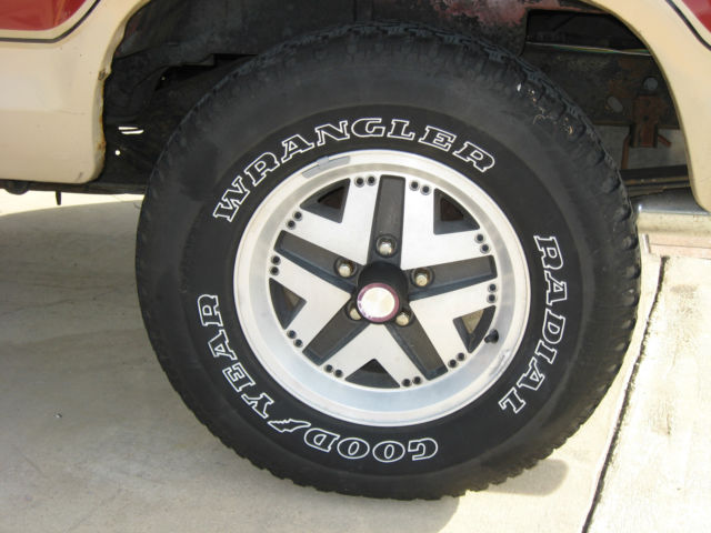 1985 Red Ford Bronco