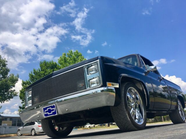 1985 Blue Chevrolet C-10 Standard Cab Pickup