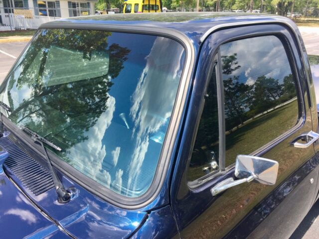 1985 Blue Chevrolet C-10 Standard Cab Pickup