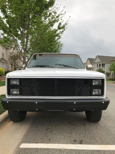 1985 White Chevrolet C-10 Standard Cab Pickup