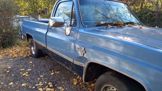 1985 Blue Chevrolet C-10 Pick up truck long bed