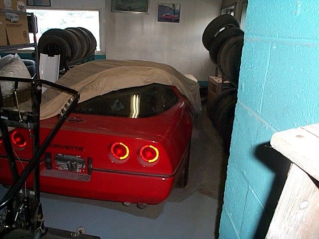1985 Red Chevrolet Corvette Coupe
