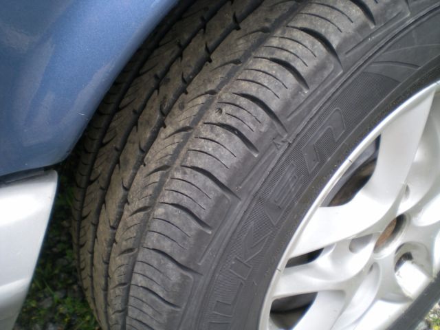 1985 Blue Mercedes-Benz 300-Series SEDAN