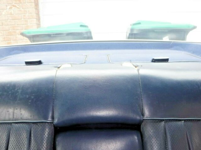 1985 Blue Mercedes-Benz 300-Series Sedan