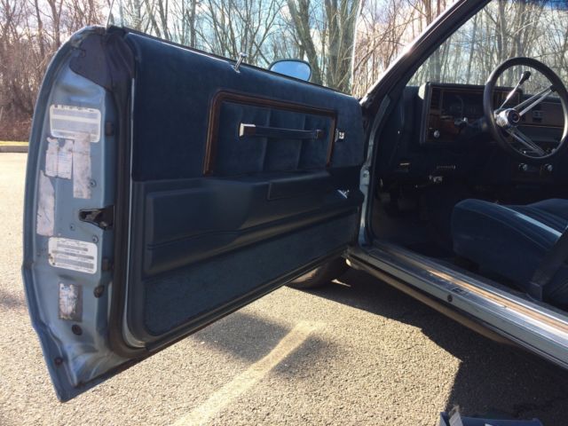 1985 Blue Chevrolet Monte Carlo Coupe