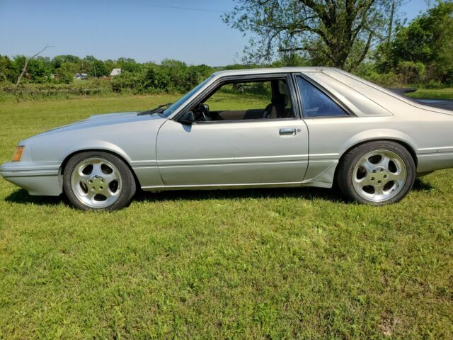 1985 Silver Ford Mustang Hatchback