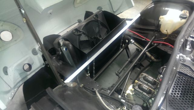 1985 White Pontiac Fiero